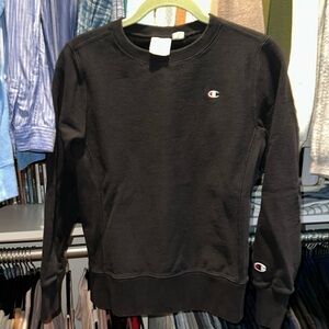 Like new Women’s Champion Sweatshirt